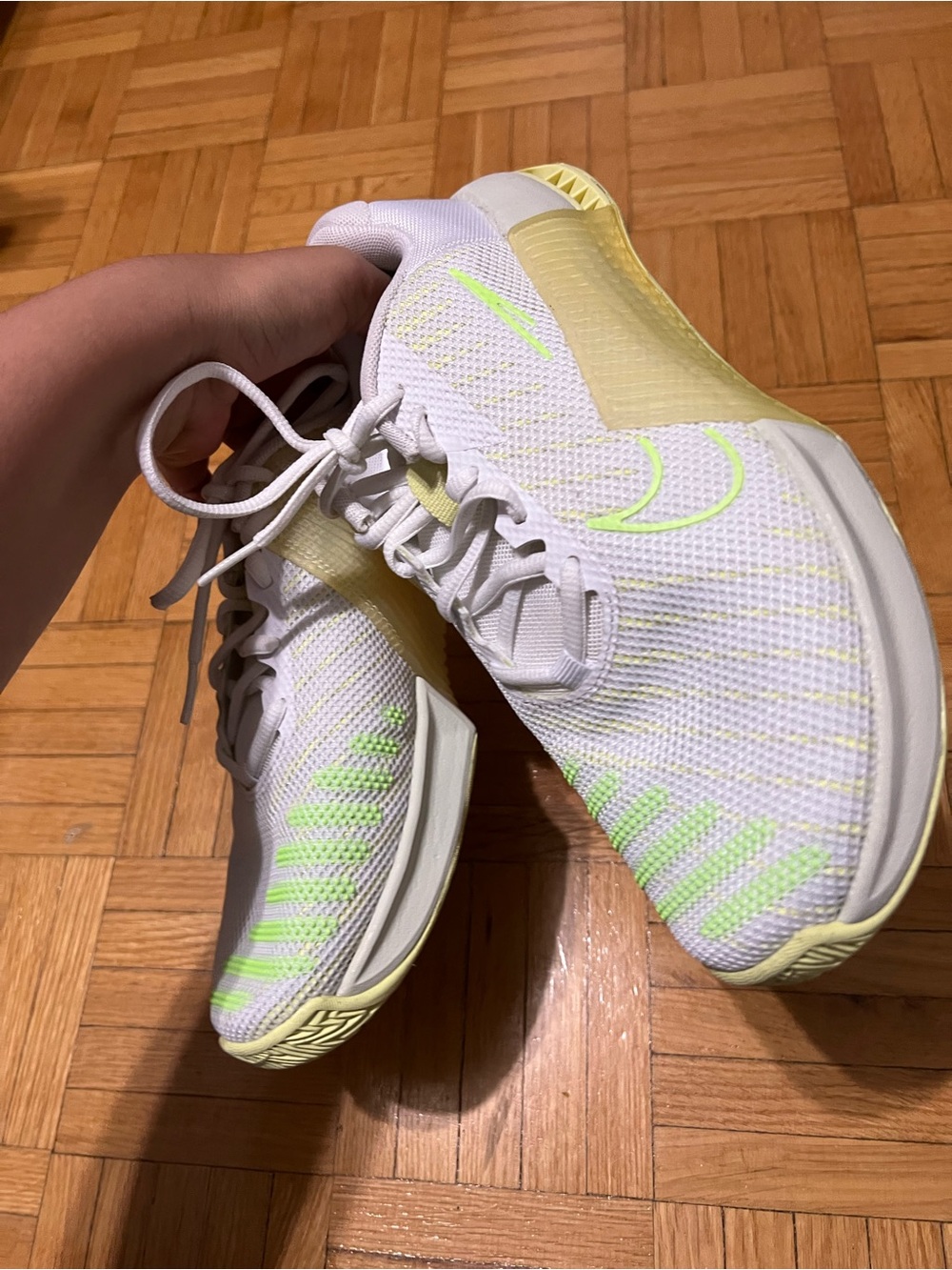 Nike shoe - Picture 5 of 7